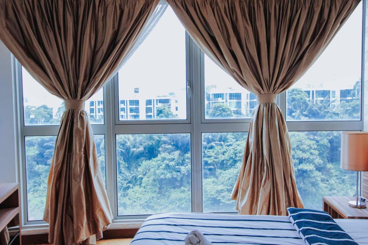 Regalia Residence The Sky Pool Suite كوالالمبور المظهر الخارجي الصورة